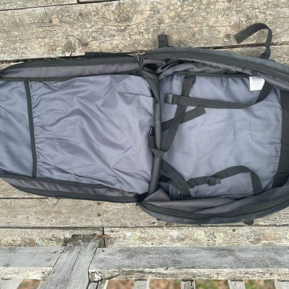 Rick Steves Carry On Travel Backpack - Picture 4 of 6